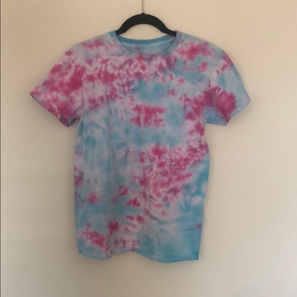 Tie dye blue and pink tee